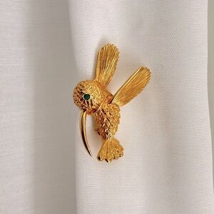 NWOT Hummingbird Brooch